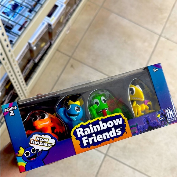 Other - RAINBOW FRIENDS FIGURE GIVEAWAY